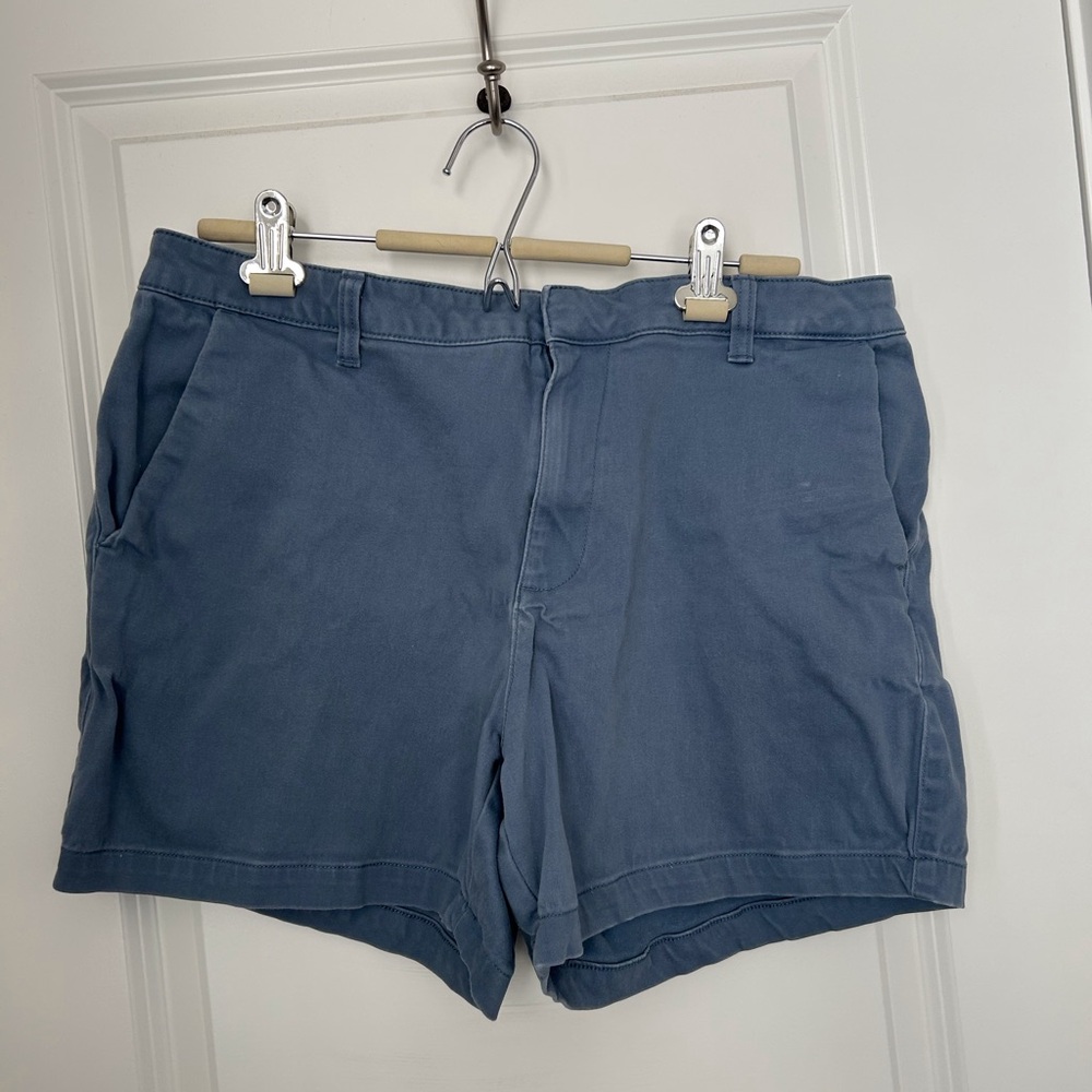 Banana Republic Women’s Slate Blue Flat Front Shorts Size 14